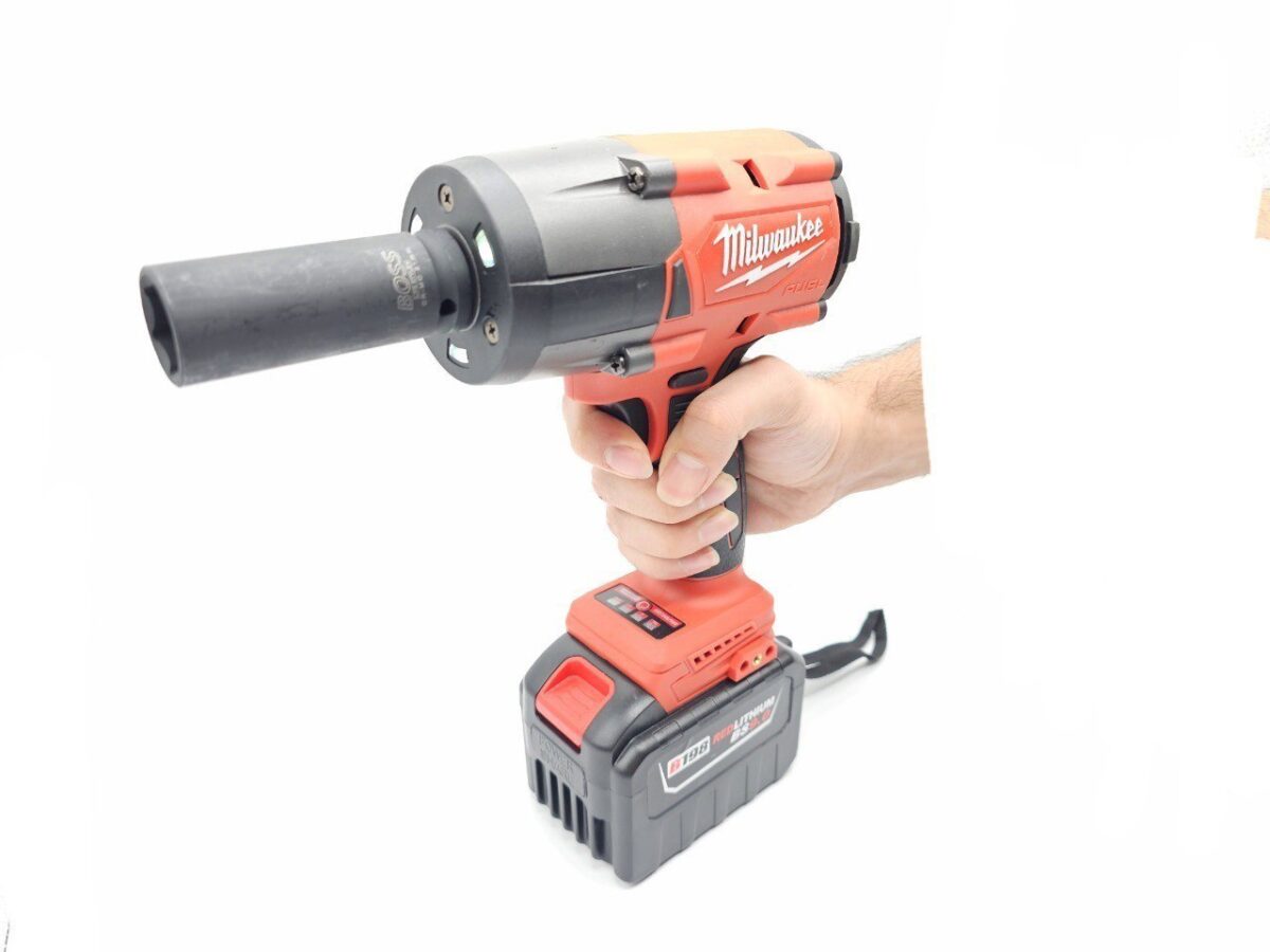 بکس-شارژی-سوپر-صنعتی-طرح-میلواکی-مدل-MV02