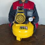 کمپرسور ایستاده اینتیمکس مدل 13707 ظرفیت ۱۵ لیتر بدون روغن سایلنت